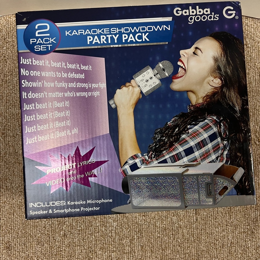 Gabba Goods Karaoke Showdown Party Pack 2pc Set Mic Speaker w/Smartphone NIB